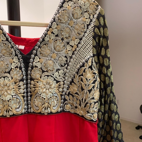 Brand New Anarkali kurta with black zari designs - Picture 2 of 6